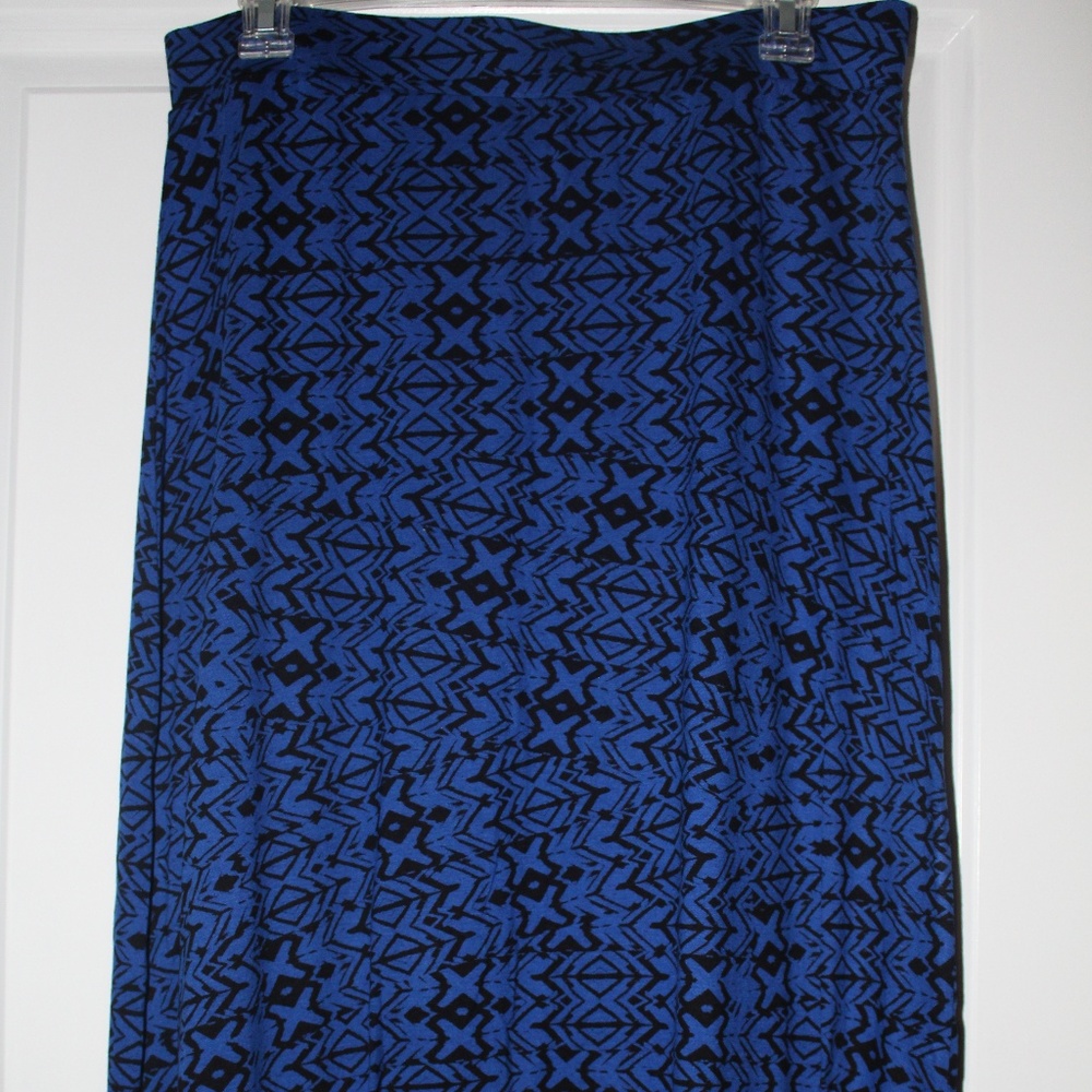 LOVE this high-low maxi